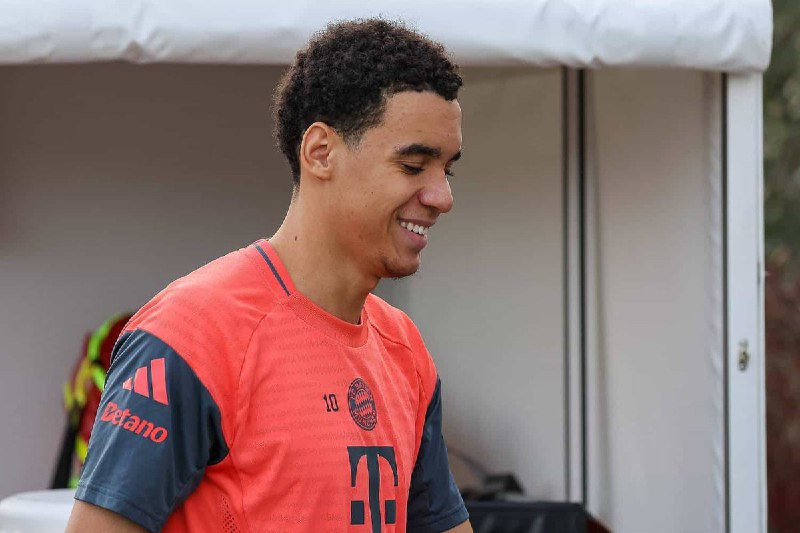 انتظار میرود جمال موسیالا در ماه دسامبر به تمرینات تیمی بازگردد، اما انتظار فعل... t91g qswcedl6184gpnkcj0wr2cf zqfoil9yktmuzvl3 qnr8xubpxsj61evlgjvvervjjenw eewyouwu5hc8gla9djpd3y5nu.jpeg